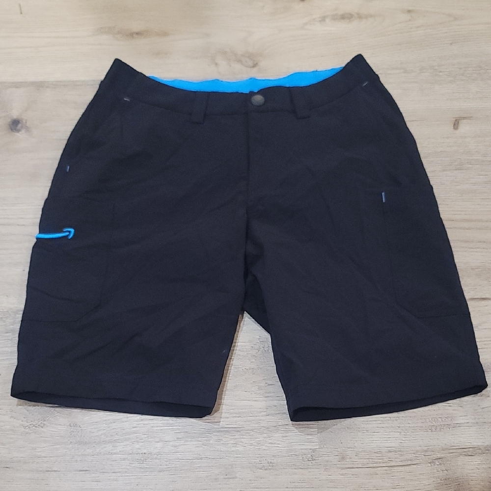 Amazon Uniform Black Cargo Shorts Women's M 8-10 (30x10)